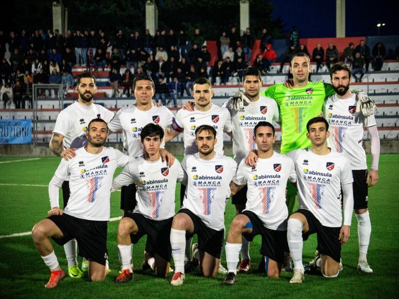 usinese fotosquadra contro Bosa