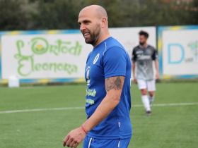 Mauricio Villa, attaccante, COS