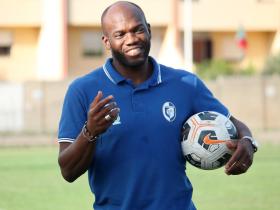 David Suazo, allenatore, Carbonia