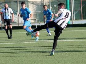 Stefano Demurtas, centrocampista, Ossese
