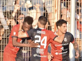 Adama Diakitè, attaccante, Torres